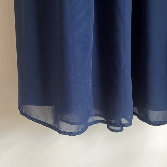 Small. Navy blue & sleeveles.  Above  the knee dress. - Picture 3 of 3